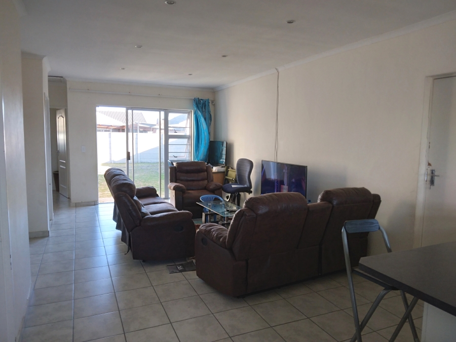 3 Bedroom Property for Sale in Stratford Green Western Cape